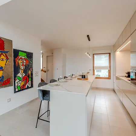 Prag - Le Penthouse De A 10 Minutes De Disneyland Paris - Parking & Wifi Gratuit *