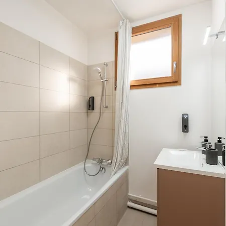 Prag - Le Penthouse De A 10 Minutes De Disneyland Paris - Parking & Wifi Gratuit * Montevrain