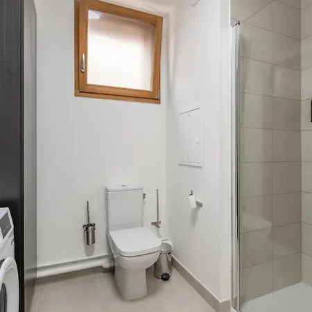 Prag - Le Penthouse De A 10 Minutes De Disneyland Paris - Parking & Wifi Gratuit Montevrain